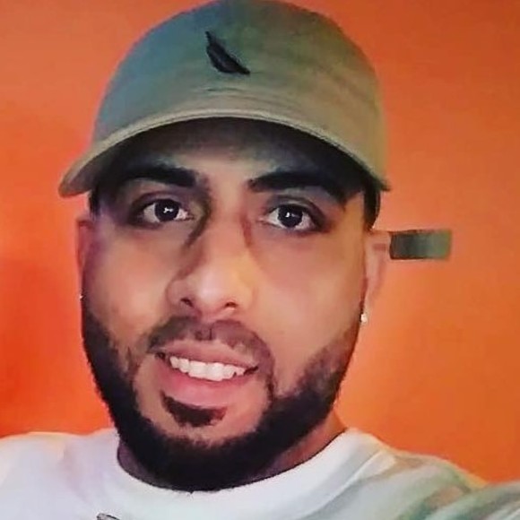 Meet your Posher, Fernando - Picture 1 of 1